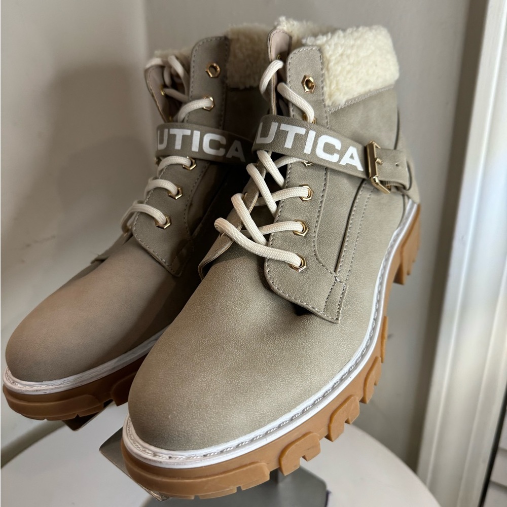NAUTICA
Women's Evona Narrow Calf Hiker Boot size 9.5